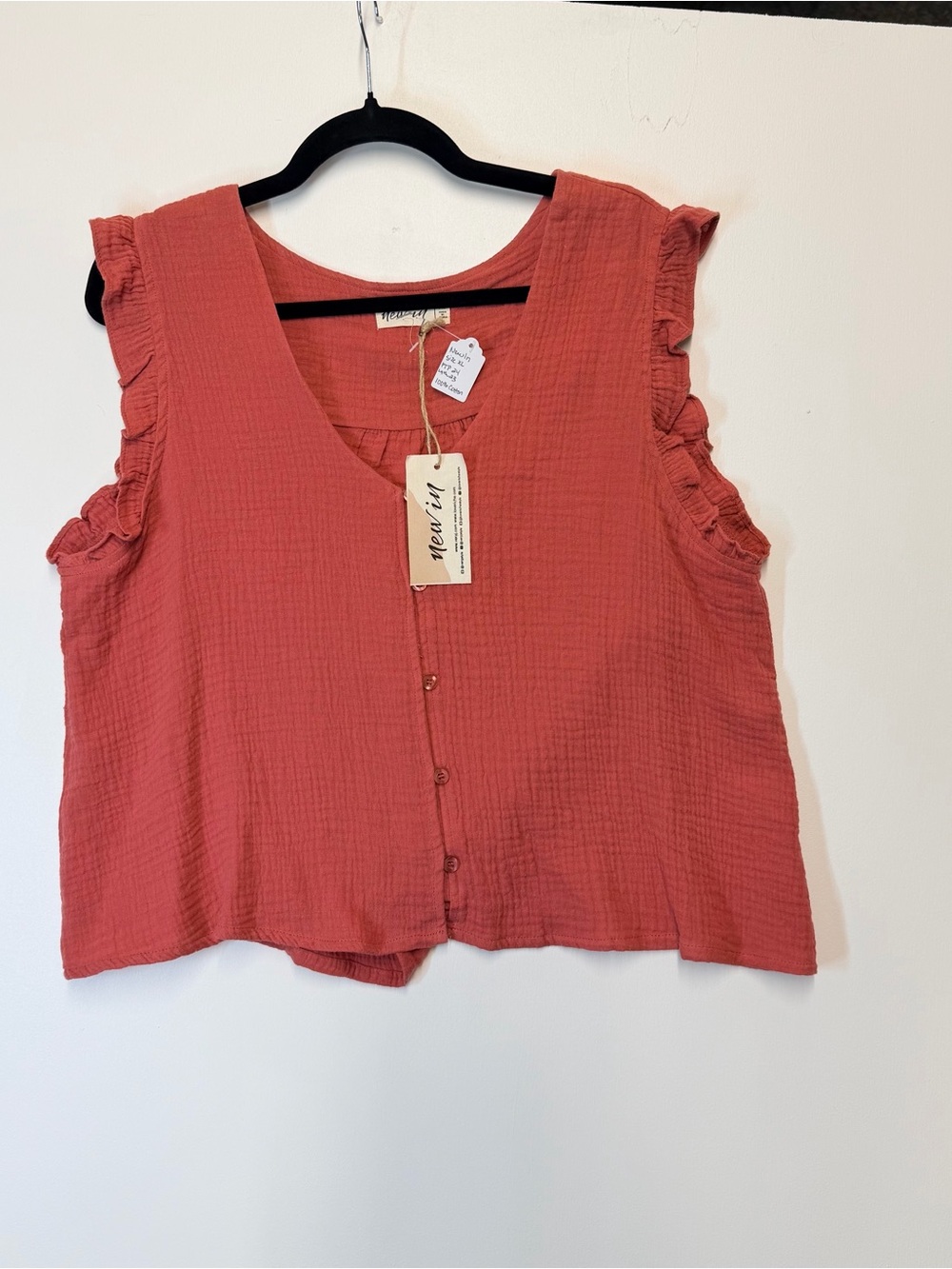 W142 New In Women’s V-Neck Ruffle Sleeve Button-Front Top in Coral